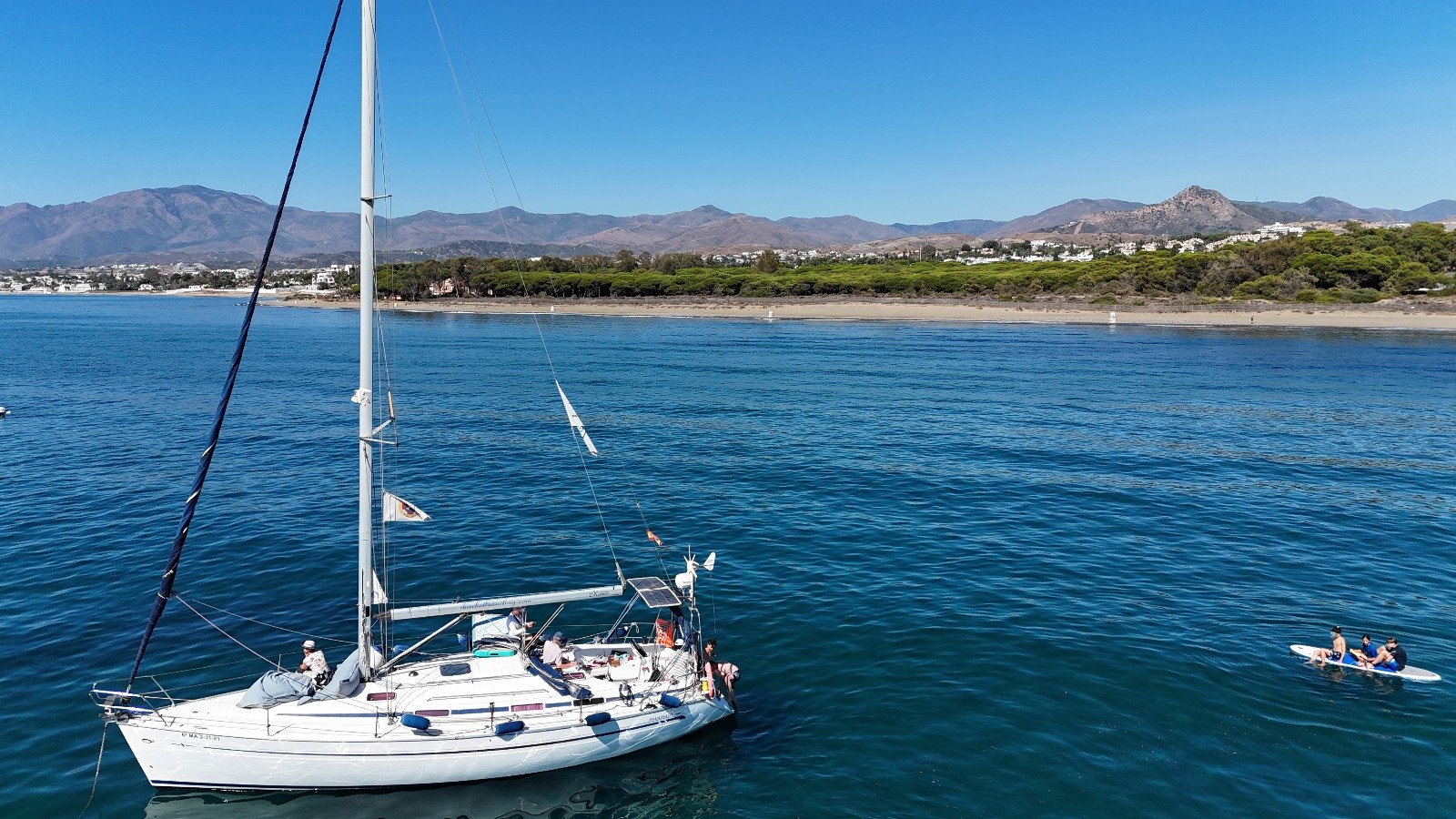 Actividades en el agua desde el velero