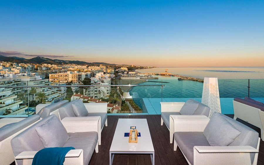 Belvue Rooftop Bar Marbella