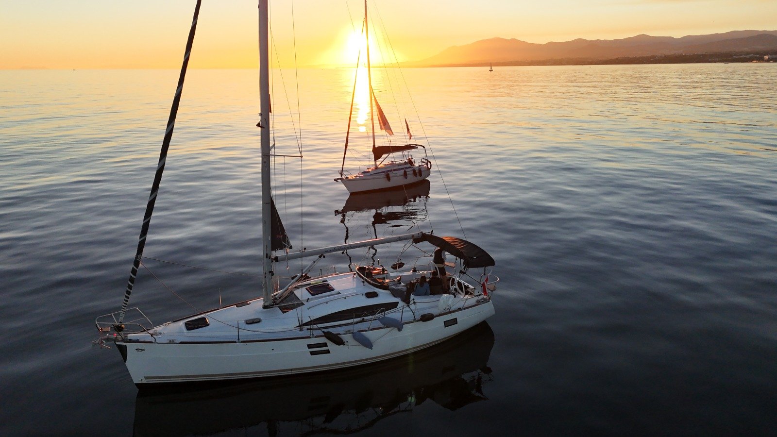 Atardecer desde el mar en Marbella